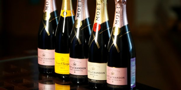 Champagne: la france va agir dans les jours qui viennent aupres de la russie, dit le drian[reuters.com]