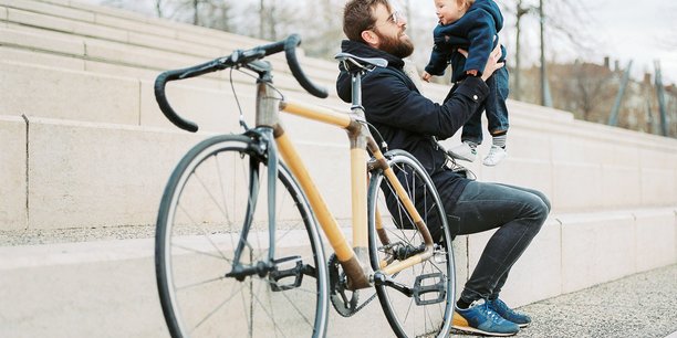 Cyclik a déjà vendu une soixantaine de ses vélos haut-de-gamme en bambou. Car en plus de l'avantage environnemental évident, ce matériau végétal absorbe cinq fois plus de vibrations que les vélos conçus à partir du carbone.