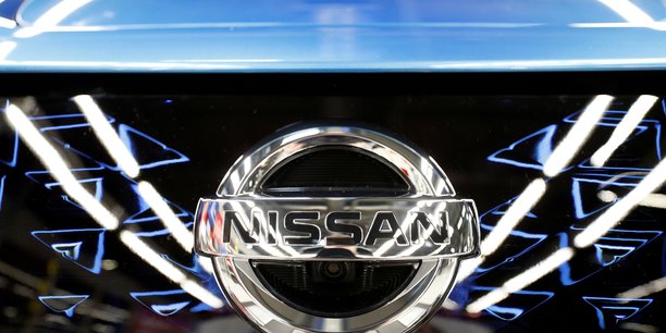 Nissan renoue avec un benefice au t1, releve sa prevision annuelle[reuters.com]