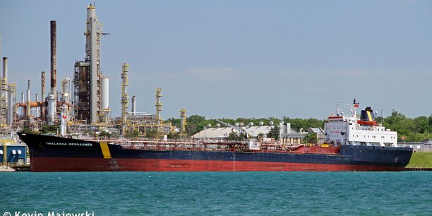 Tentative de detournement d'un petrolier confirmee au large des emirats[reuters.com]