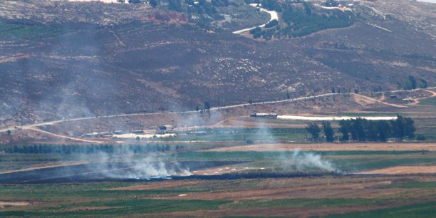 Deux roquettes tirees du liban s'abattent en israel, qui replique[reuters.com]