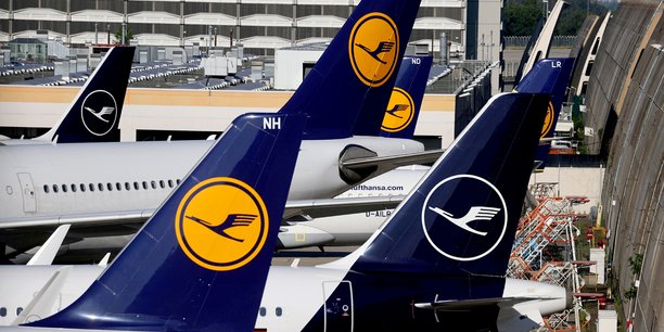 Lufthansa reduit ses pertes au t2 grace aux reductions de couts[reuters.com]