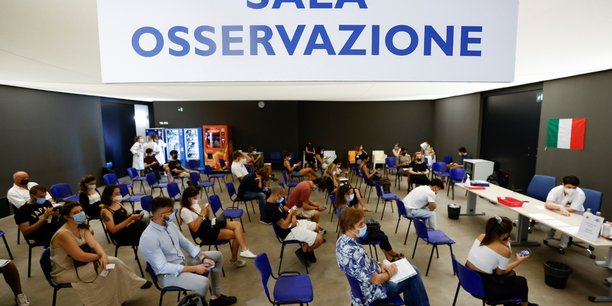 L'italie rend le pass sanitaire obligatoire pour les enseignants[reuters.com]