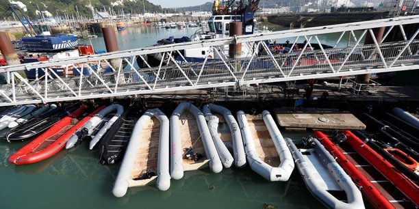 Londres se dit prete a renvoyer les bateaux de migrants en france[reuters.com]