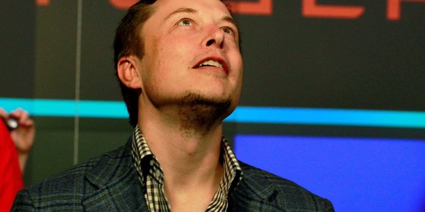Elon Musk invite 9 000 personnes pour visiter sa Gigafactory à Berlin.