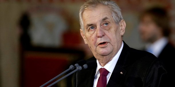 Republique tcheque: zeman trop malade pour rester pleinement president, dit le president du senat[reuters.com]