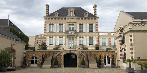 Le siège de la maison de champagne Bollinger à Ay (Marne).