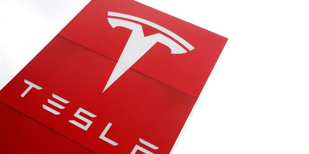 Tesla bat les attentes au troisieme trimestre avec l'acceleration de sa production en chine[reuters.com]
