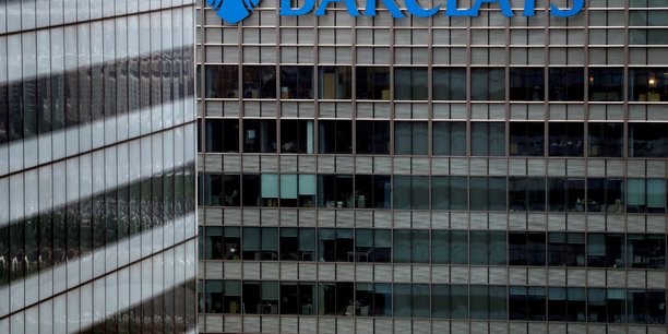 Barclays depasse les attentes au troisieme trimestre grace au boom des fusions-acquisitions[reuters.com]