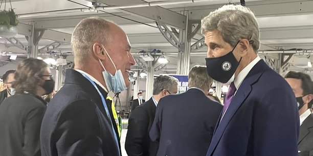 Avec John Kerry, envoyé spécial du président des États-Unis pour le climat depuis 2021
