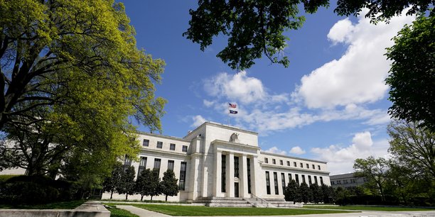 La banque centrale américaine n'anticipe pas de hausse des taux avant la fin de l'année prochaine.