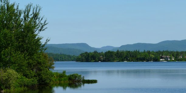 Le lac Saint-Charles au Québec a été utilisé pour l'expérimentation menée par Scalian et Watershed.