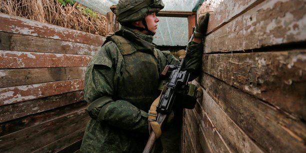 L’Ukraine affirme que des forces contrôlées par la Russie se préparent au combat