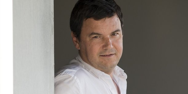 Thomas Piketty est notamment l'auteur du best seller Le Capital au XXIe siècle (Seuil, 2013) traduit en 40 langues et vendu à plus de 2,5 millions d'exemplaires sur toute la planète. Son dernier ouvrage permet de tracer les contours d'une économie post-Covid.
