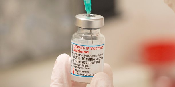 Coronavirus: moderna travaille sur un rappel dedie au variant omicron[reuters.com]