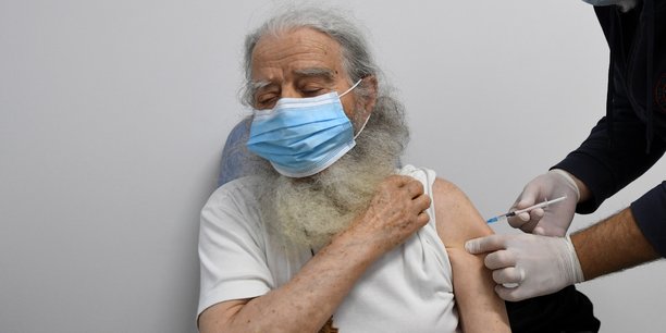 Coronavirus: vaccination obligatoire en grece pour les 60 ans et plus[reuters.com]