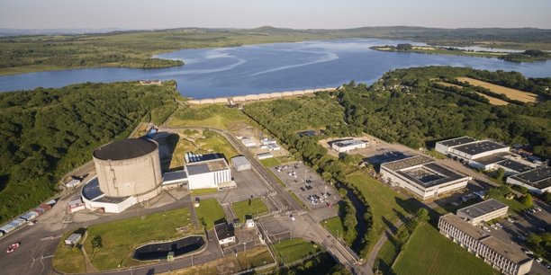 Inaugurée en 1967, cette unique centrale électrique à eau lourde en service en France avait cessé son activité en 1985.
