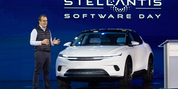Automobile : « Avec le software, Stellantis va créer des nouveaux business  qui ne sont pas accessibles aux GAFA »