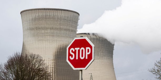 L'allemagne ferme trois de ses six dernieres centrales nucleaires[reuters.com]