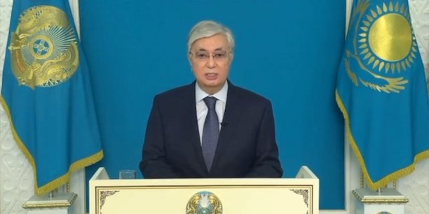 Le président kazakh, Kassim-Jomart Tokaïev, lors de son intervention télévisée, ce mercredi.