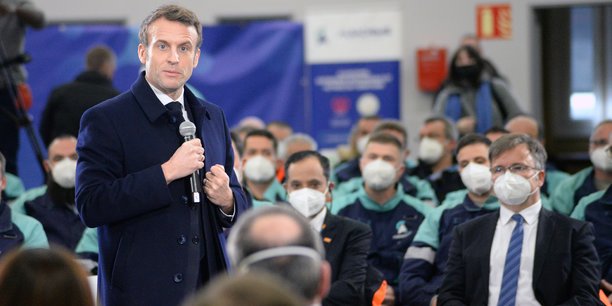 Emmanuel Macron s'est adressé à Chalampé (Haut-Rhin) aux salariés de la plate-forme industrielle WEurope, dont l'actionnaire BASF va investir 300 millions d'euros.