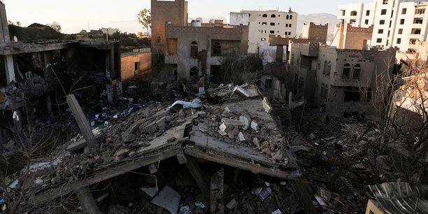 Yemen: un raid de la coalition saoudienne contre sanaa fait 14 morts, selon des temoins[reuters.com]