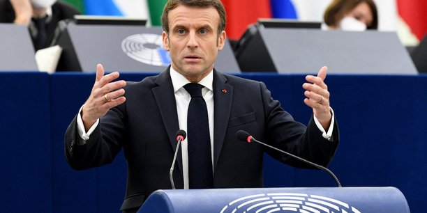 Macron reclame un changement de la politique migratoire britannique[reuters.com]