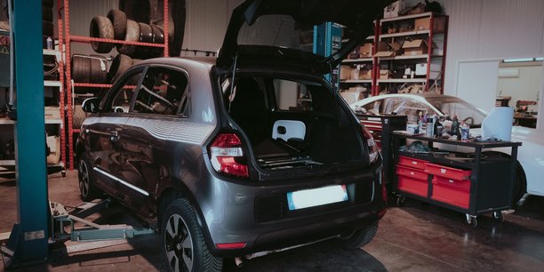ARM Engineering a aménagé des Renault Zoé et Twingo pour accueillir un nouveau biocarburant.