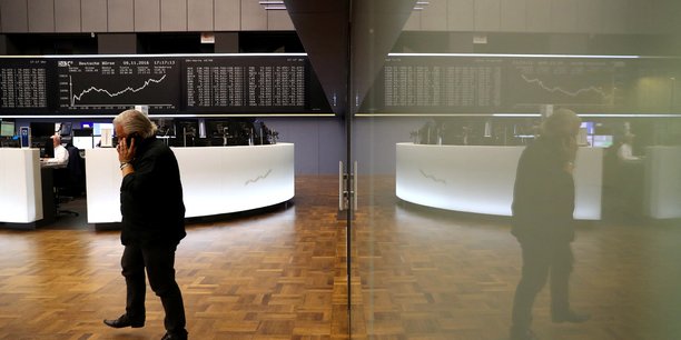 Les bourses europeennes ouvrent en hausse[reuters.com]