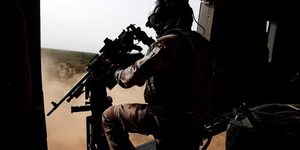 Mali: la france ne peut pas rester au mali a n'importe quel prix, dit parly[reuters.com]