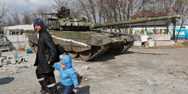 Ukraine: la russie a conduit de force des milliers d'habitants de marioupol sur son territoire[reuters.com]