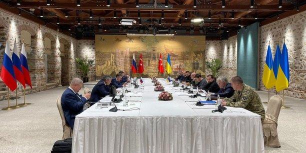 La russie va reduire son activite militaire a kyiv et tchernihiv[reuters.com]