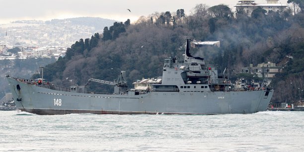 Les navires russes prives de ravitaillement en carburant en mediterranee[reuters.com]