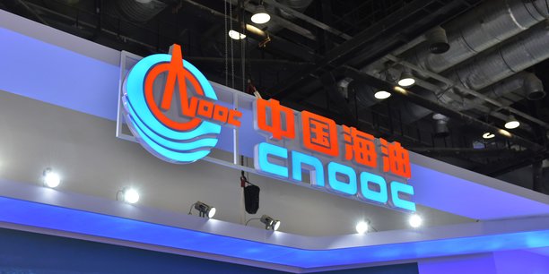 China bereidt zijn kont voor, CNOOC, de Chinese energiegigant, die al zijn activa in Noord-Amerika verkoopt