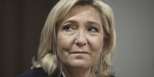 Marine Le Pen a cherché à apaiser son image durant toute sa campagne. L'application de son programme au lendemain du 24 avril pourrait précipiter la France dans une situation chaotique.
