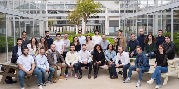 Les 35 salariés de Soan sont désormais tous installés à Bordeaux, tout comme le siège social de l'entreprise. Nicoals Lemeteyer, le CEO, est au premier rang, deuxième en partant de la droite.