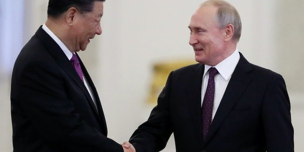 La dernière rencontre entre Vladimir Poutine et Xi Jinping remonte à février dernier, lorsque le président russe s'était rendu aux Jeux olympiques d'hiver de Pékin, quelques jours avant le lancement de l'offensive de Moscou contre l'Ukraine.