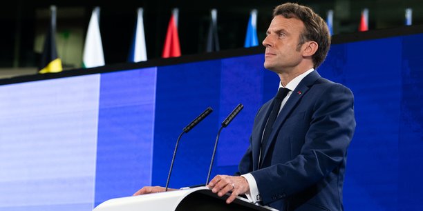 À Strasbourg, Emmanuel Macron a proposé aux « nations européennes démocratiques adhérant à notre socle de valeurs » de « trouver un nouvel espace de coopération politique, de sécurité, de coopération », le 9 mai 2022.