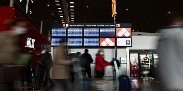Le trafic reprend dans les aeroports francais d'adp et vinci[reuters.com]