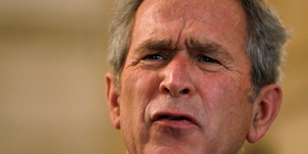Usa: george w. bush qualifie l'invasion de l'irak d'injustifiee avant de se reprendre[reuters.com]