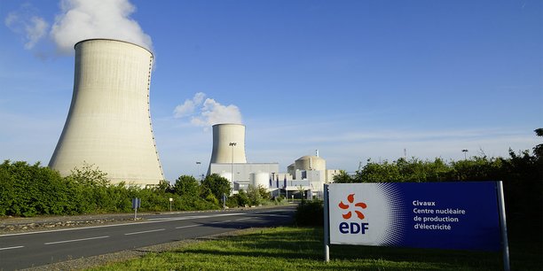 Le parc nucléaire tricolore compte 56 réacteurs. Sur les 27 réacteurs d'EDF à l'arrêt actuellement, 12 sont à l'arrêt à cause de problèmes de corrosion.