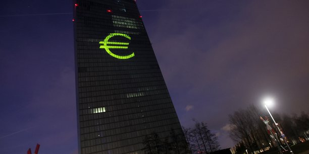 Allemagne: €40 milliards d'endettement supplementaire acceptes en commission parlementaire[reuters.com]