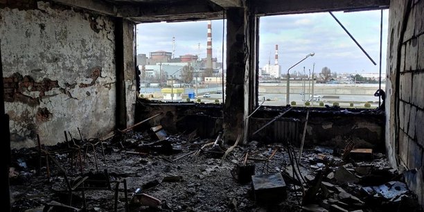 Ukraine: le maire prorusse d'une ville occupee blesse dans une explosion[reuters.com]
