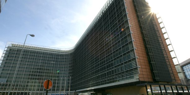 La commission europeenne veut prolonger la suspension des regles de maastricht[reuters.com]