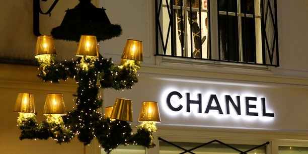 Chanel optimiste pour 2022 malgre la baisse de ses ventes en chine[reuters.com]