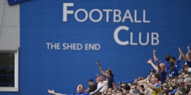 Football: la vente du club de chelsea validee par le championnat anglais[reuters.com]