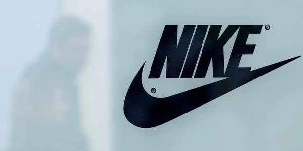 Nike n'a pas renouvele ses contrats de franchise en russie, rapporte la presse russe[reuters.com]