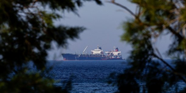 Petrolier: la marine iranienne saisit deux navires grecs[reuters.com]