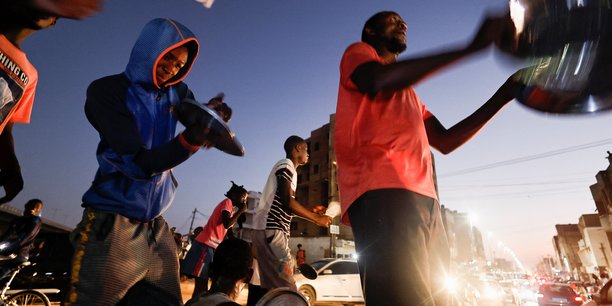 Concerts de casseroles lors de manifestations organisees par l'opposition au senegal[reuters.com]