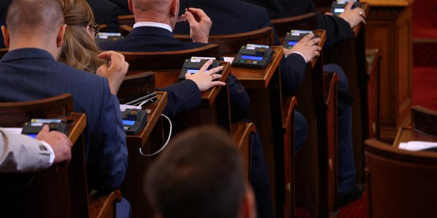 Le parlement bulgare vote la levee du veto a l'adhesion de la macedoine du nord a l'ue[reuters.com]
